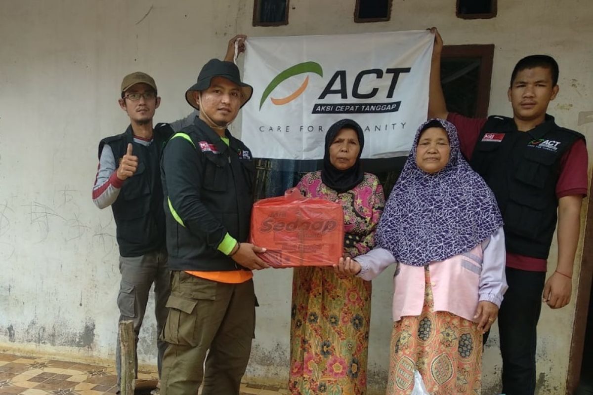 ACT berikan bantuan kepada 20 KK korban gempa Banten