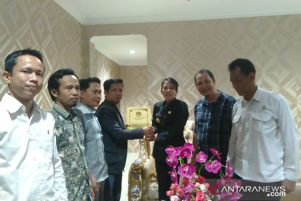 KPU Kota Singkawang serahkan berkas penetapan calon anggota DPRD