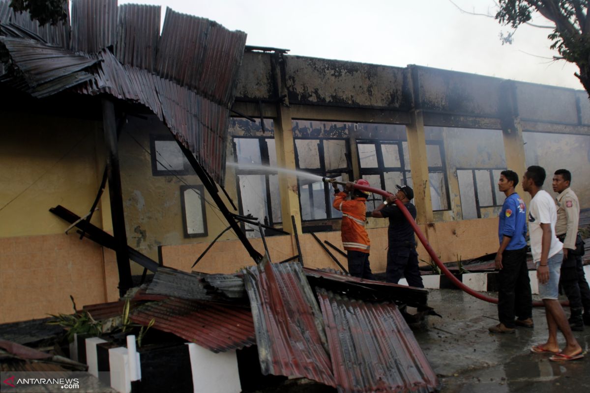 Terbakarnya gedung logistik Polda NTT, polisi pun belum tahu penyebabnya