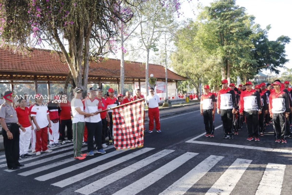 Sekda Bangli lepas jalan santai HUT RI