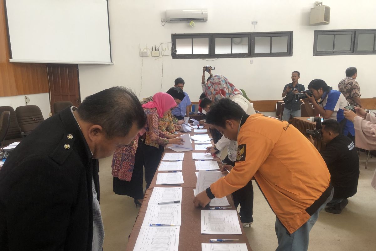 KPU Kaltim tetapkan 55 anggota DPRD terpilih