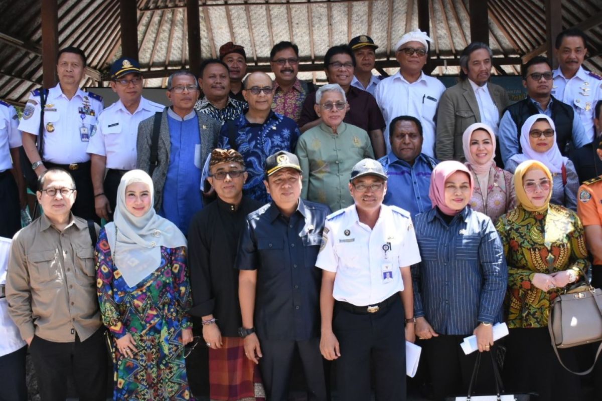 Komisi V DPR lihat lokasi pembangunan Pelabuhan Sanur