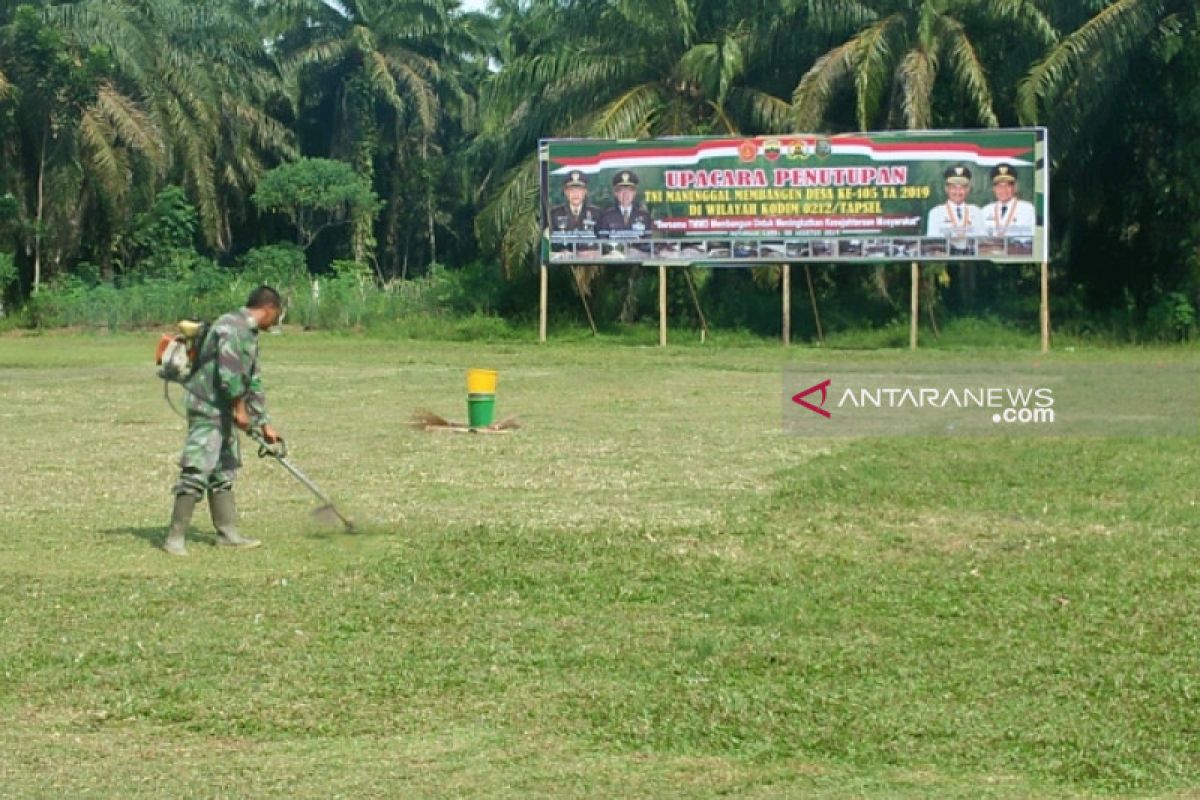 Satgas siapkan lapangan upacara penutupan TMMD