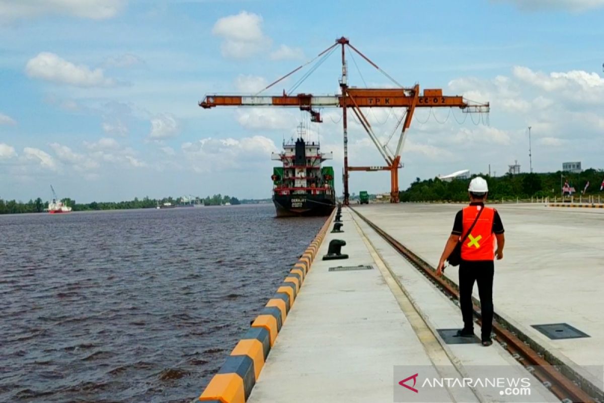 Pendangkalan alur Sungai Mentaya sangat mengganggu kelancaran kapal