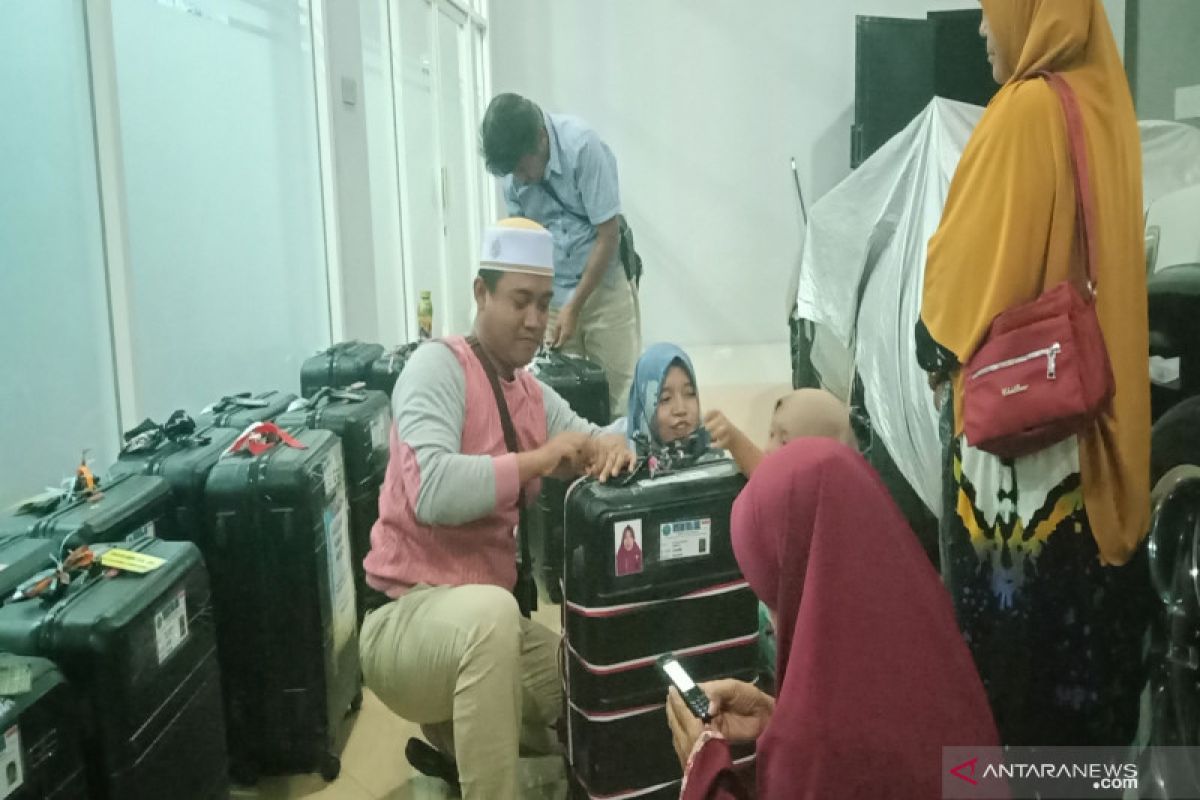 Jamaah haji sebuah travel akhirnya bisa berhaji