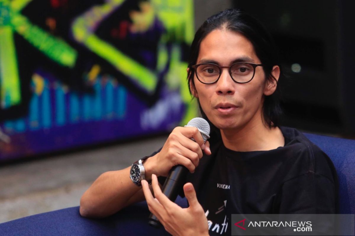 Alasan Angga Dwimas Sasongko tertarik bikin film "NKCTHI"