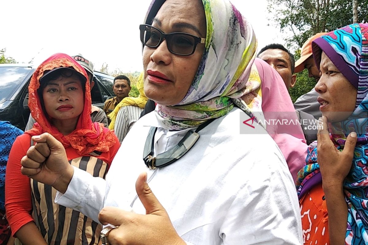 Terkait lokasi TPA Ketua DPRD tinjau Desa Batang Bahal