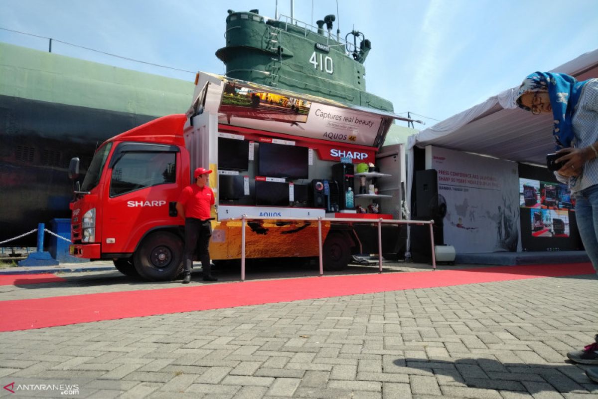 Luncurkan truk mobile, Sharp bidik peningkatan penjualan