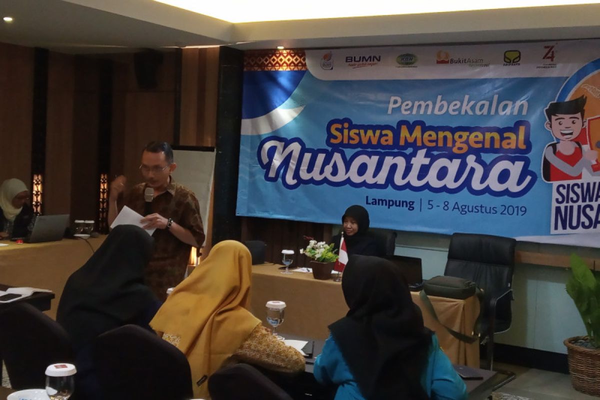 Siswa Mengenal Nusantara di Lampung mendapatkan pelatihan jurnalistik