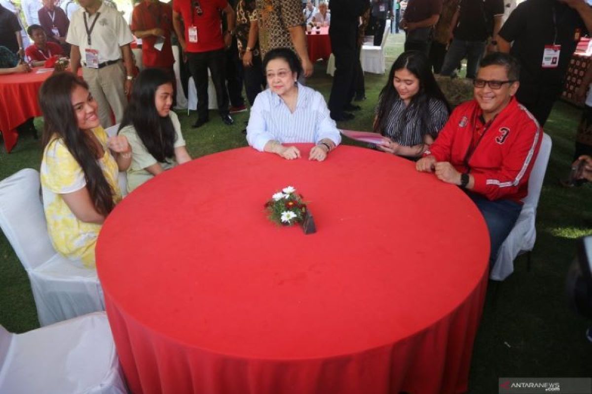 Prabowo hadiri Kongres V PDIP sebagai undangan khusus