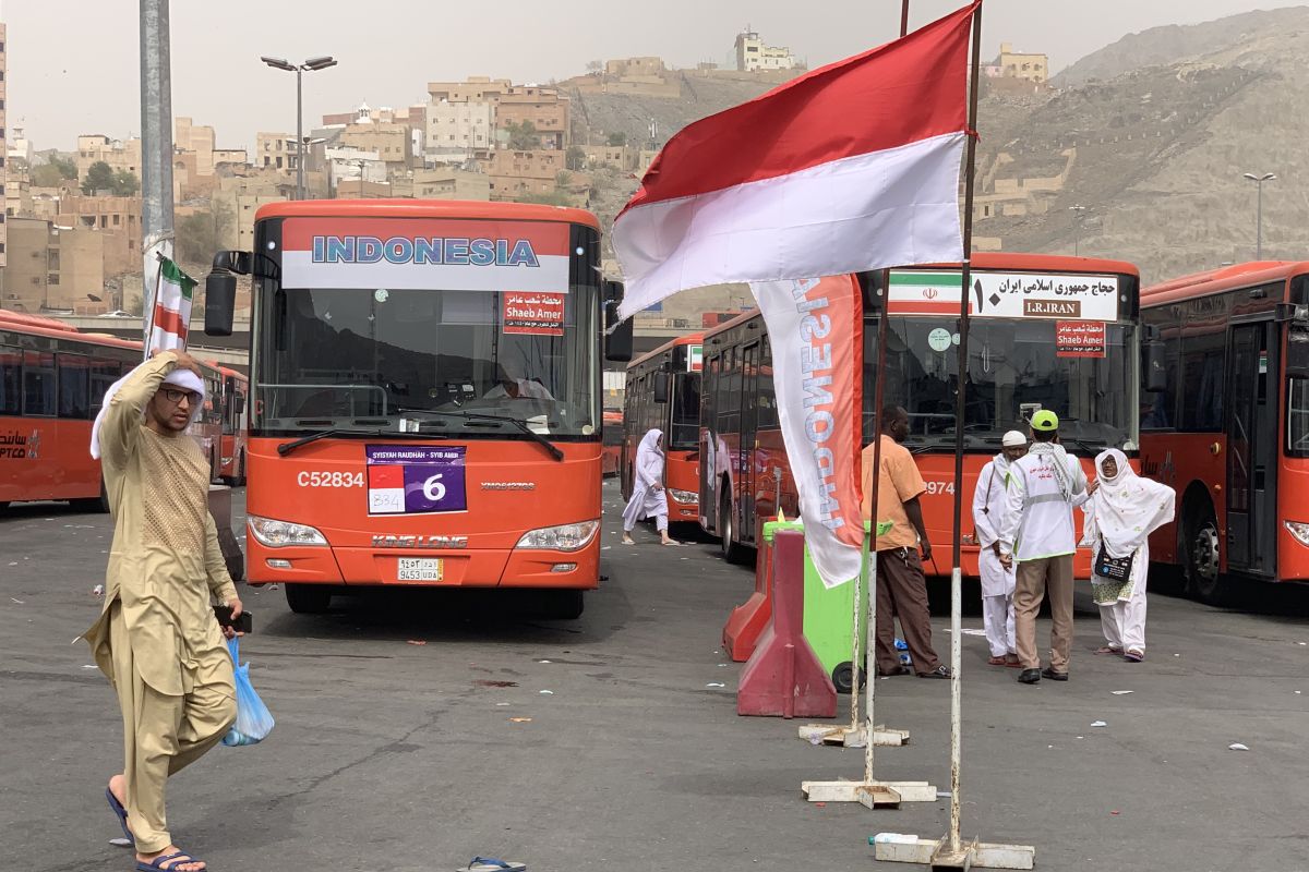 Angkutan bus selama puncak haji dibagi empat trip sesuai maktab