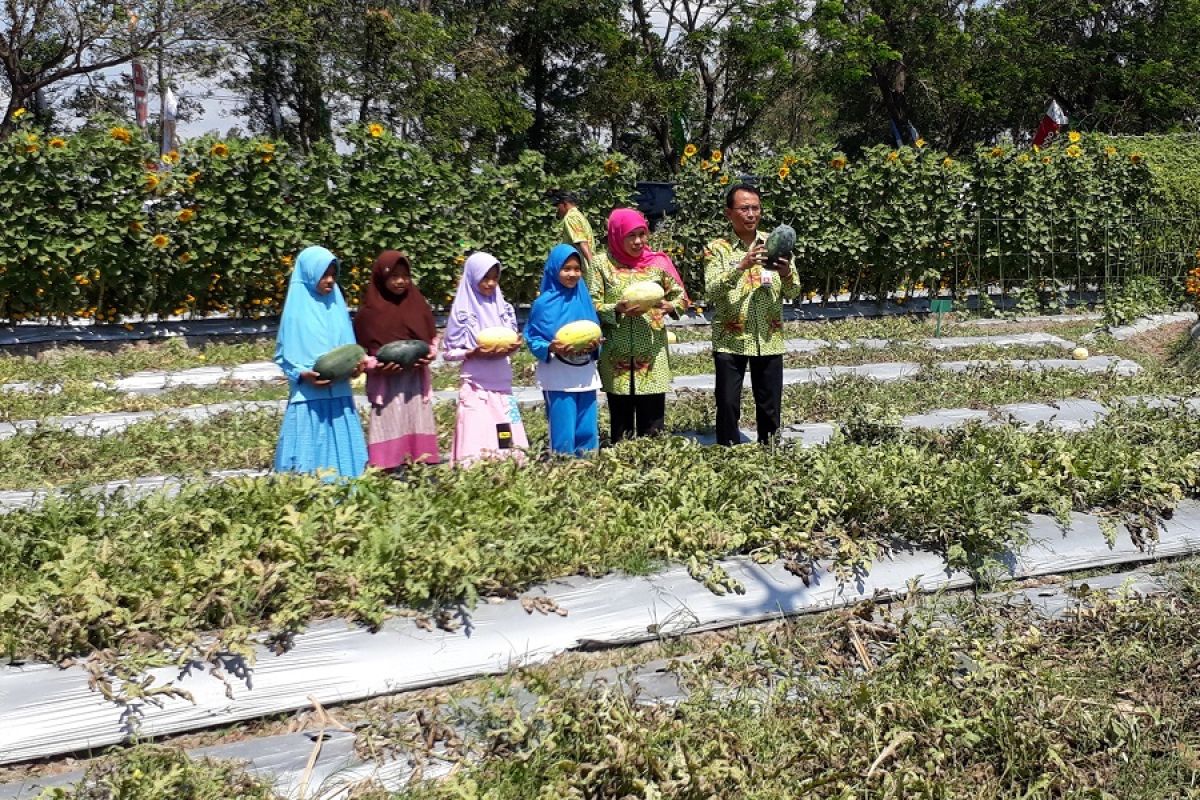 Gubernur Khofifah dorong desa kembangkan potensi ekonomi dan wisata