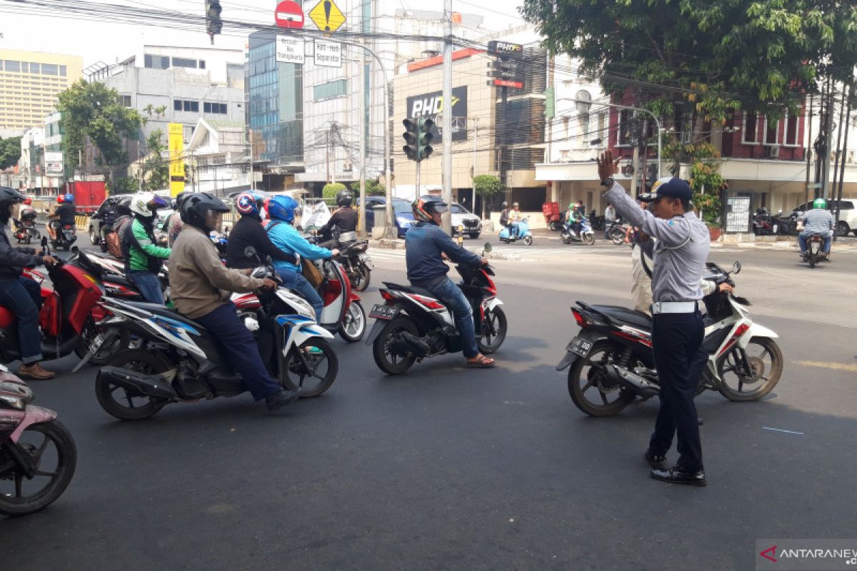 Gubernur DKI dianggap ceroboh terapkan ganjil genap tanpa kajian akademis