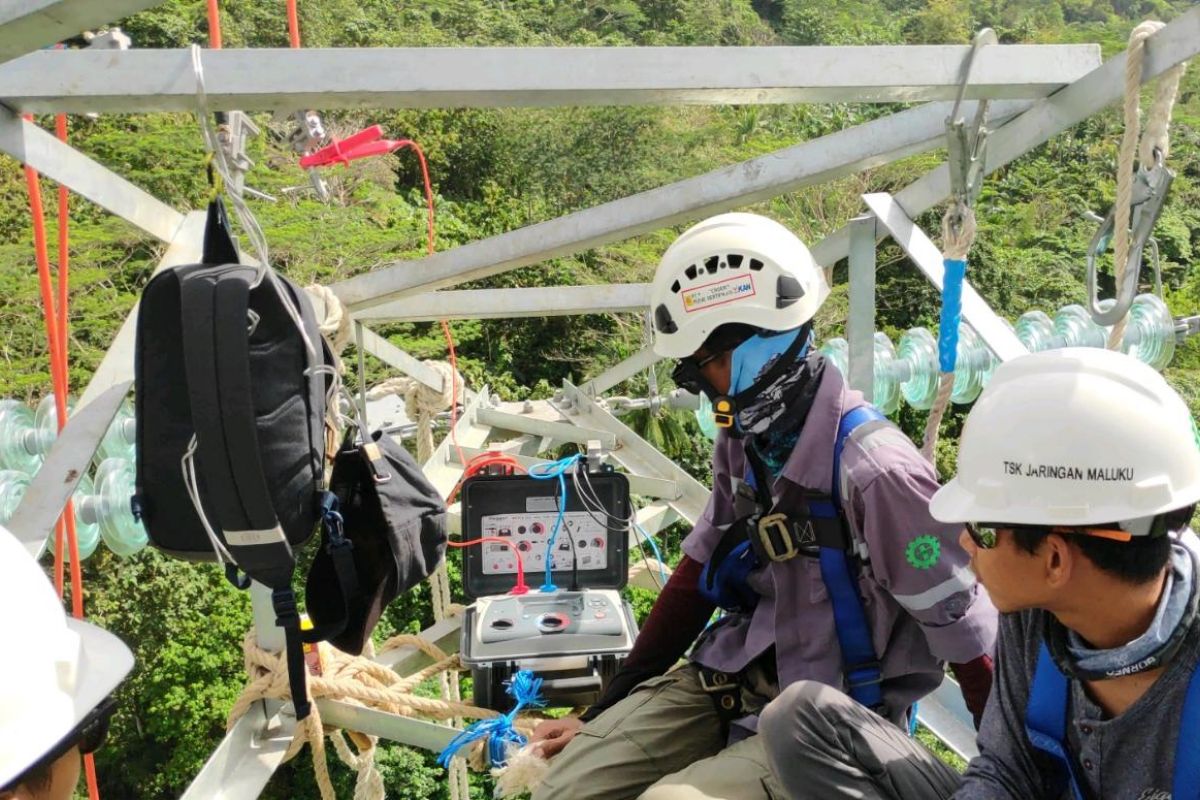 Pembangunan SUTT Passo-Wayame penuhi kebutuhan listrik di Ambon