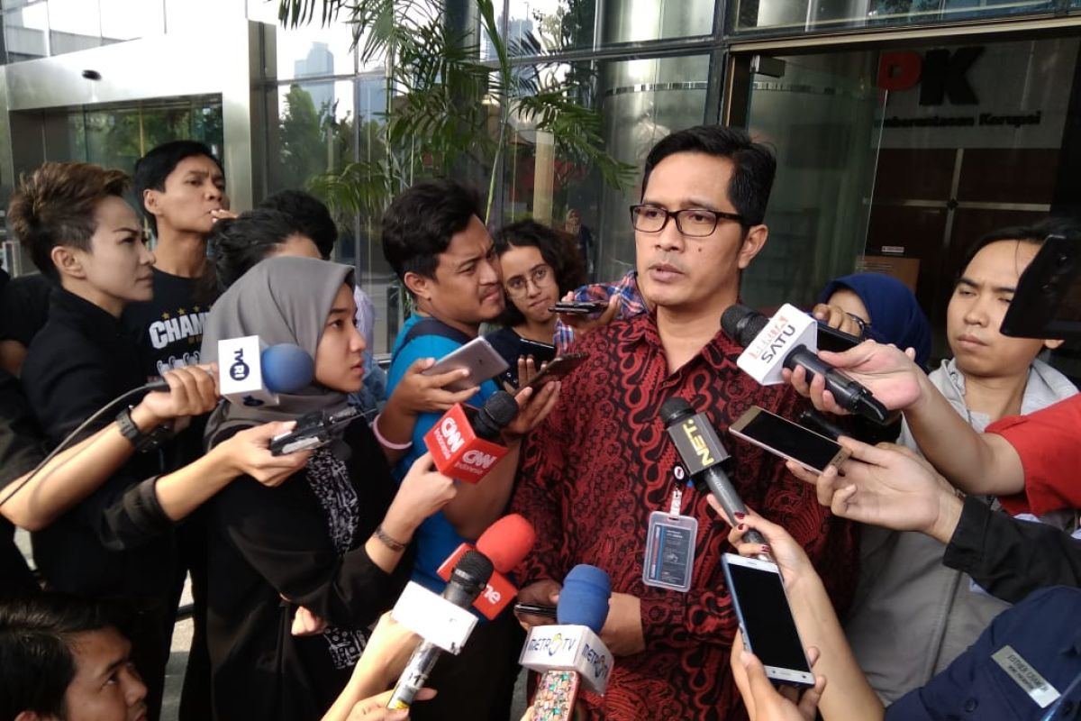 KPK: suap anggota Komisi VI DPR gunakan "money changer"