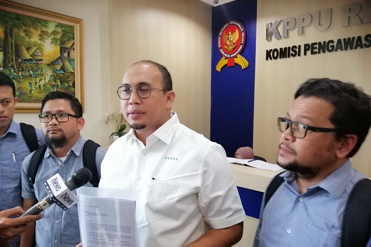 Semen China dilaporkan ke KPPU karena jual rugi