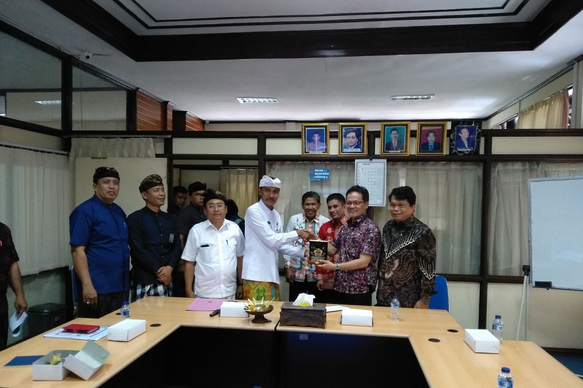 DPRD Kalteng menilai keberhasilan Pemkab Gianyar kelola samsat dan PDAM perlu dicontoh