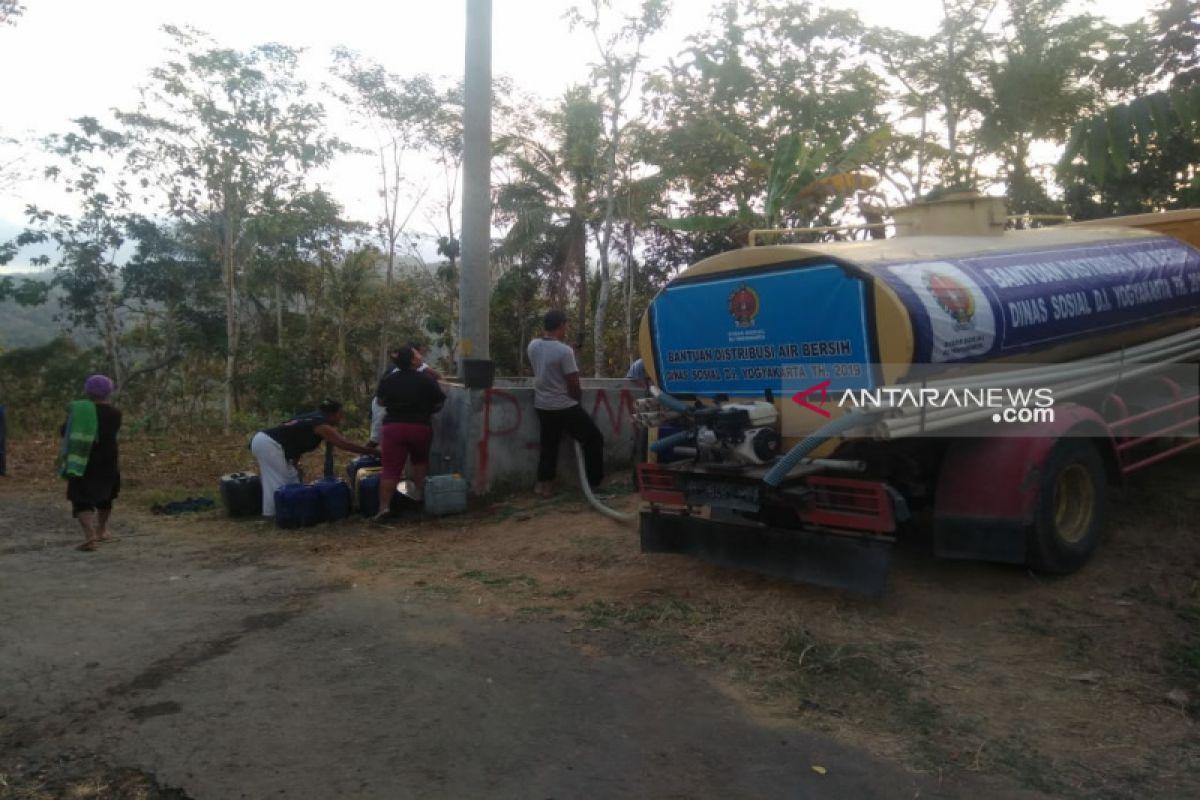 Tagana Girimulyo "kebanjiran" permintaan distribusi air bersih untuk warga