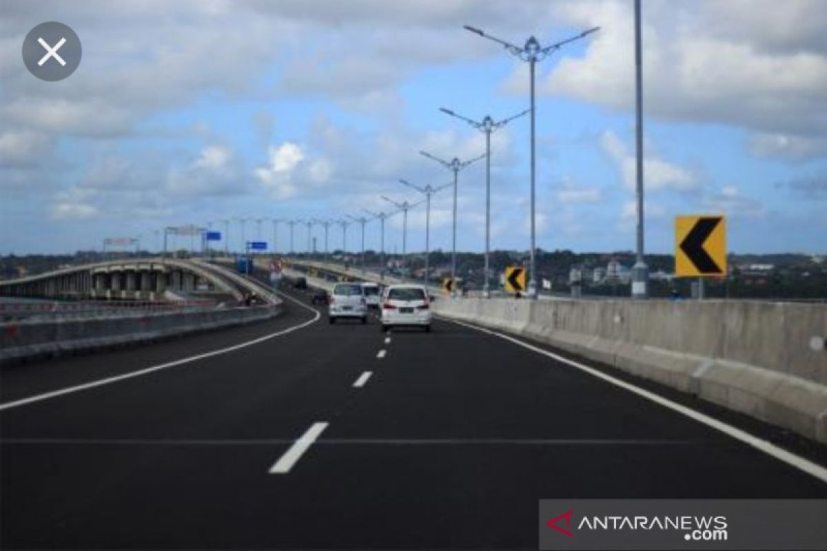 62.402 kendaraan melintasi Tol Manado-Bitung saat dibuka fungsional