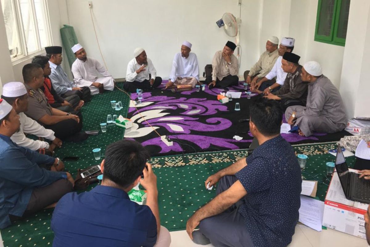 MPU: Kelompok pengajian di makam Syiah Kuala  menyimpang