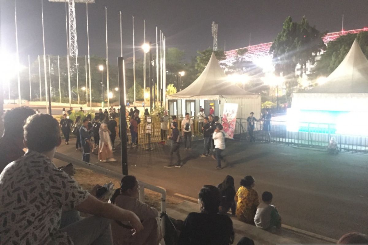 Suasana jelang konser Machine Gun Kelly di Senayan