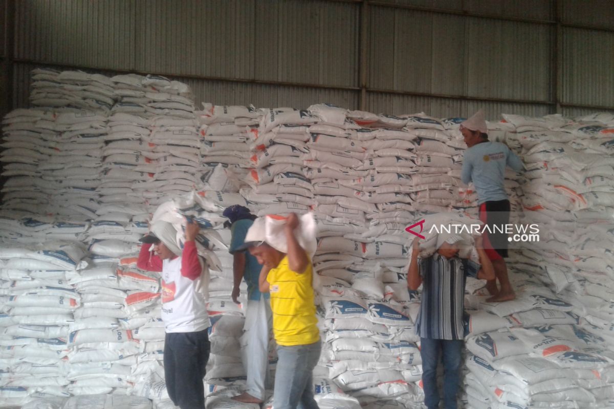 Stok beras Bulog Rejang Lebong 1.000 ton