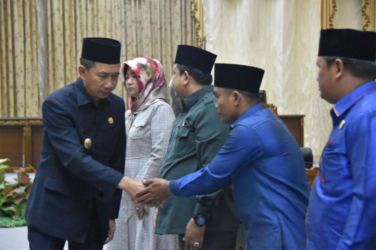 Bupati sampaikan jawaban pemandangan umum fraksi DPRD