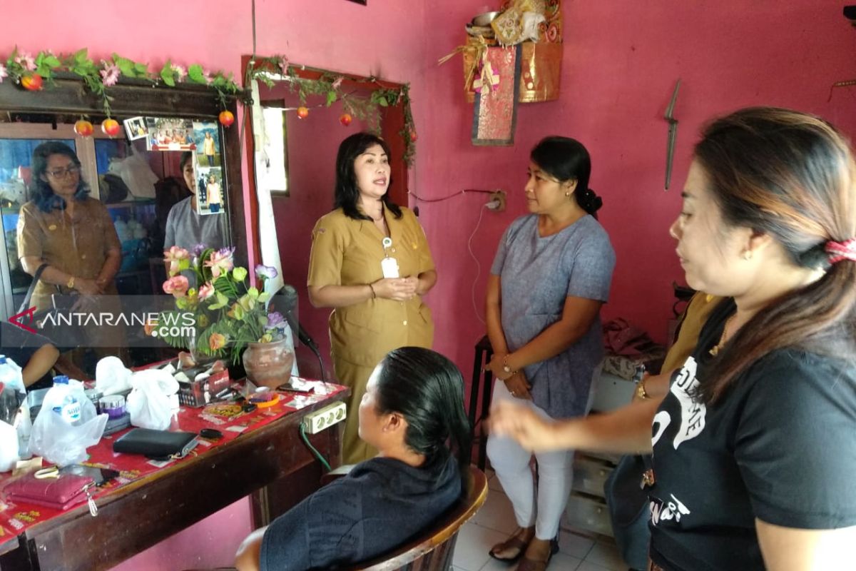 Pemkab Gianyar terus kembangkan salon desa