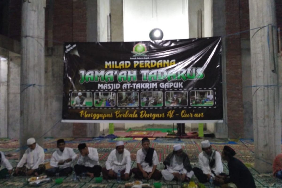 Milad perdana JTA ubah citra negatif Dasan Agung Gapuk jadi religius