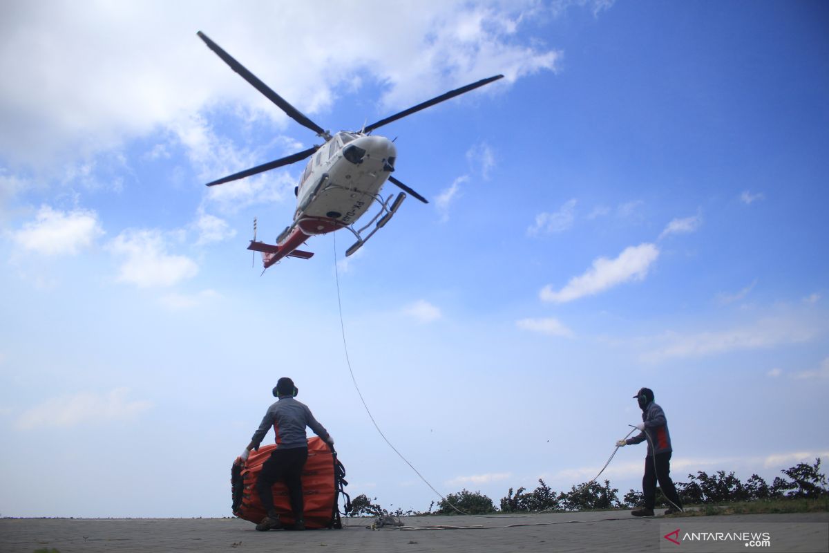 Puncak Gunung Ciremai kembali terbakar