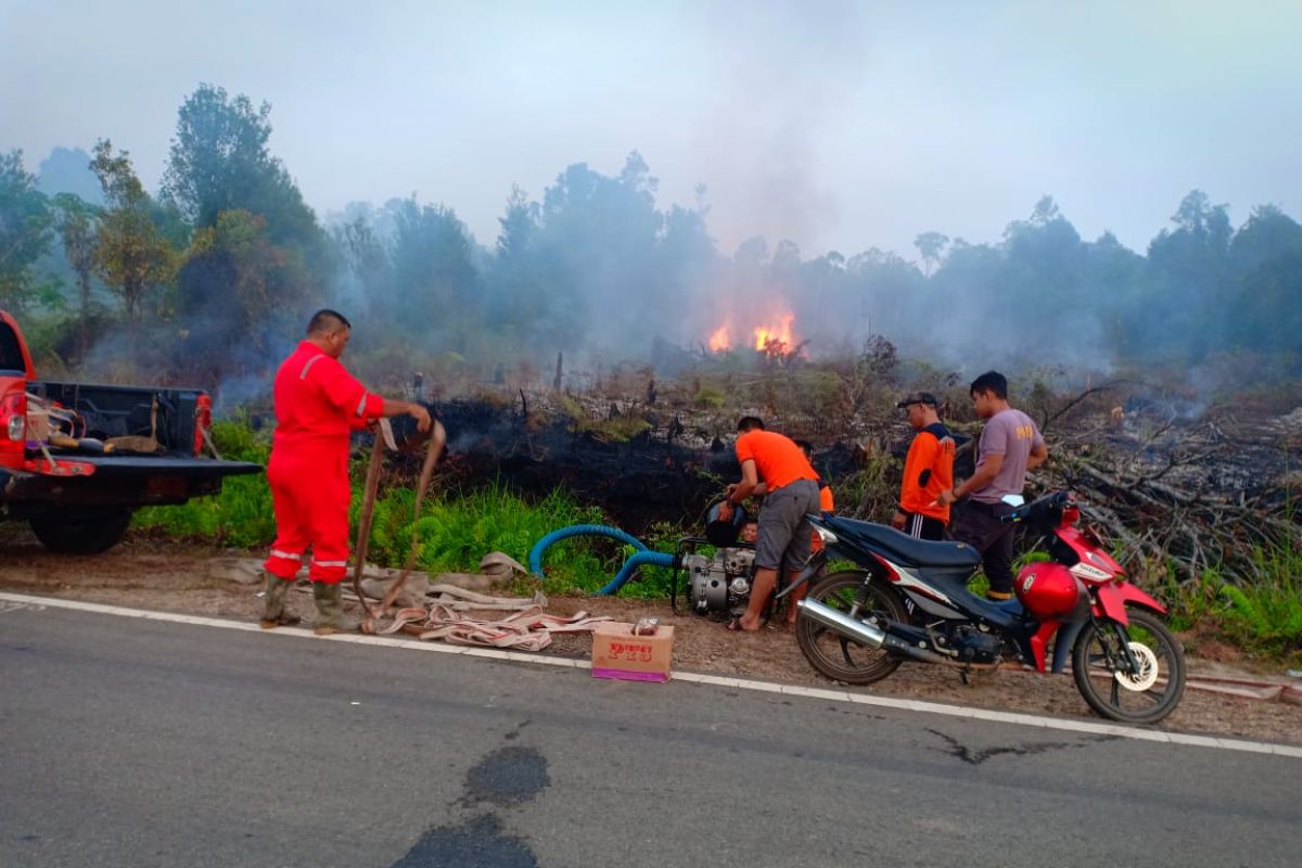 Polisi selidiki penyebab kebakaran gambut di Kalis