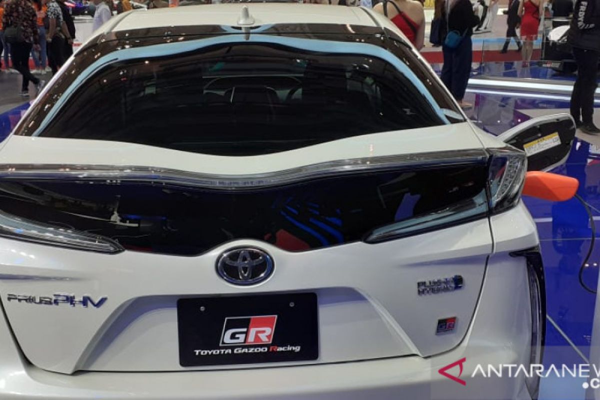 Toyota persiapkan peluncuran Toyota Prius PHEV