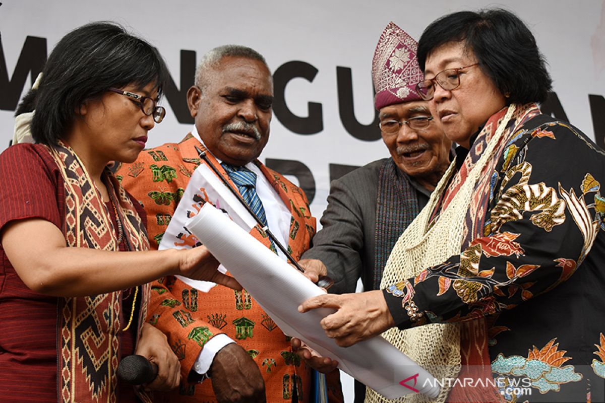 Peringati Hari Masyarakat Adat Sedunia, Sekjen AMAN doakan tim medis