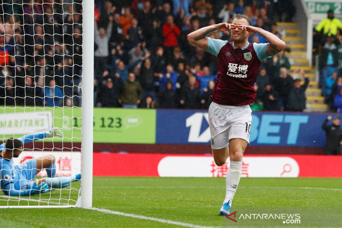 Burnley kalahkan Southampton, Brighton pecundangi Watford