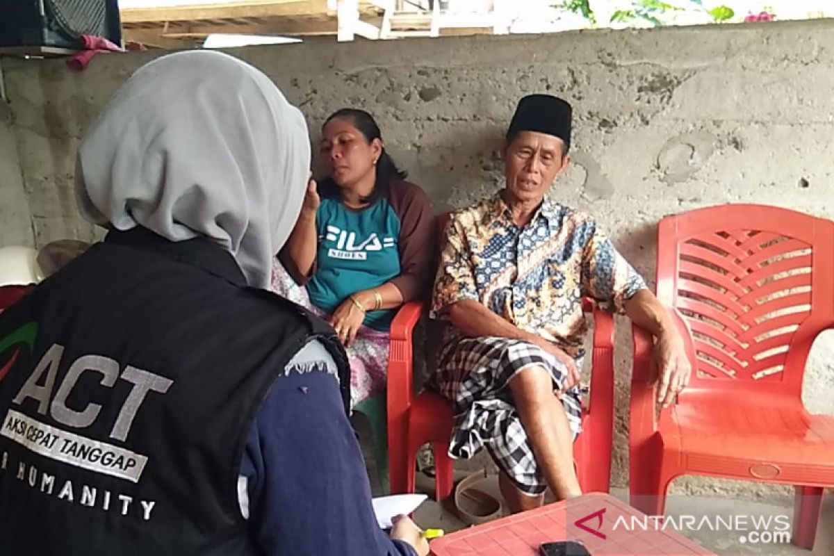 ACT Sulsel-kitabisa bantu bangun rumah warga miskin