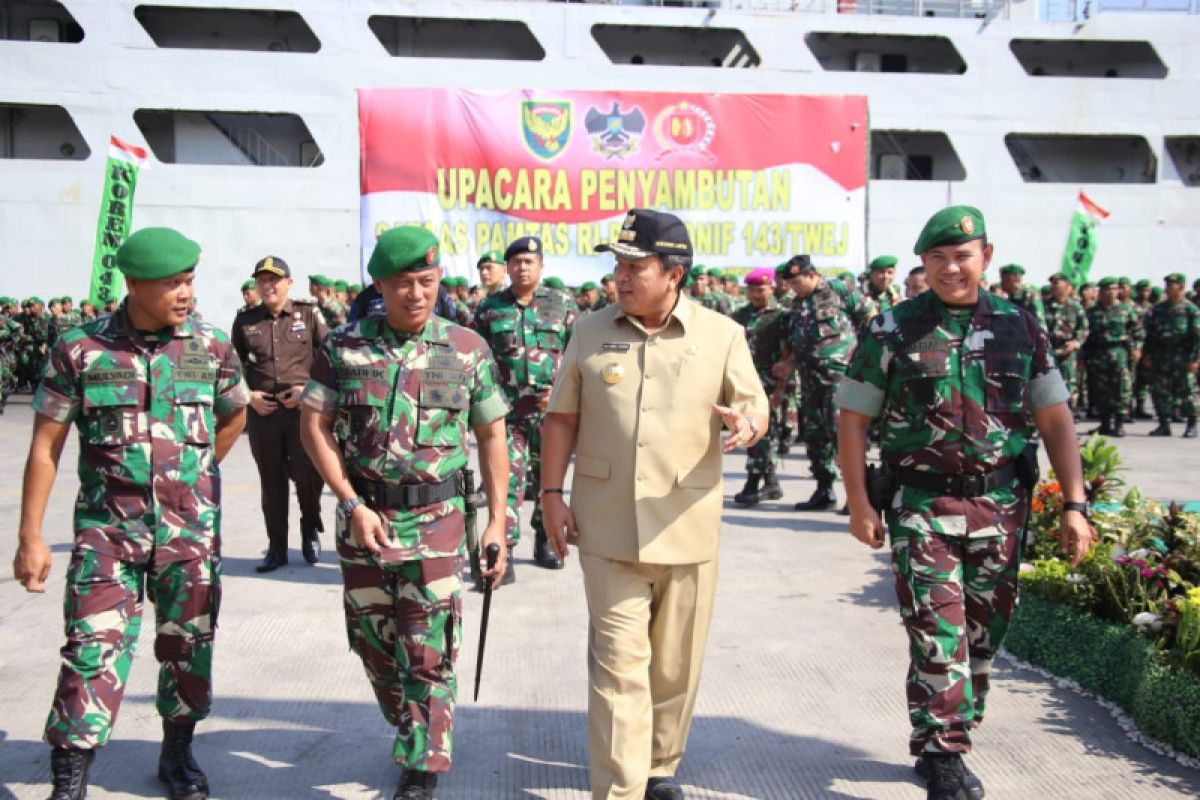 Kasdam II Sriwijaya sambut kepulangan 450 personel Yonif 143