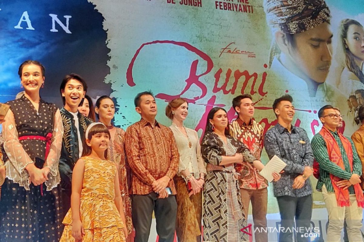 Pertama kalinya Hanung Bramantyo dapat "standing ovation"