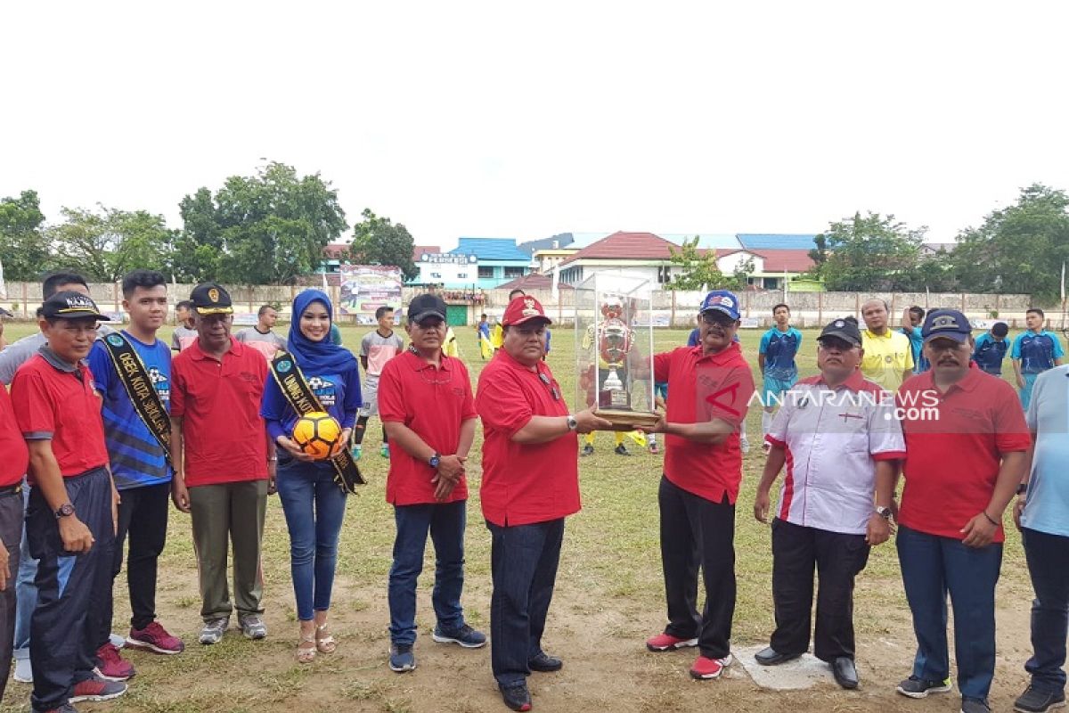 Turnamen sepak bola Piala Wali Kota Sibolga digelar meriahkah HUT ke-74 RI