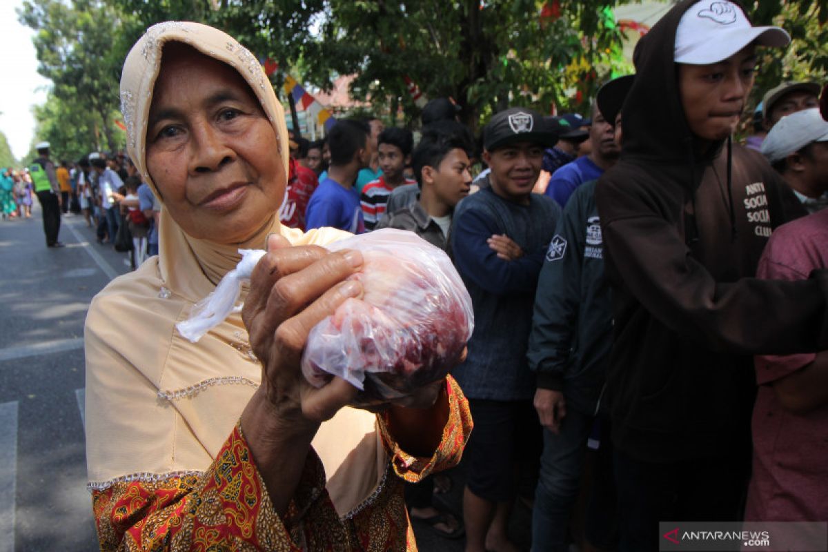 Plastic waste feared to hit 608 tons in Indonesia during Eid al-Adha