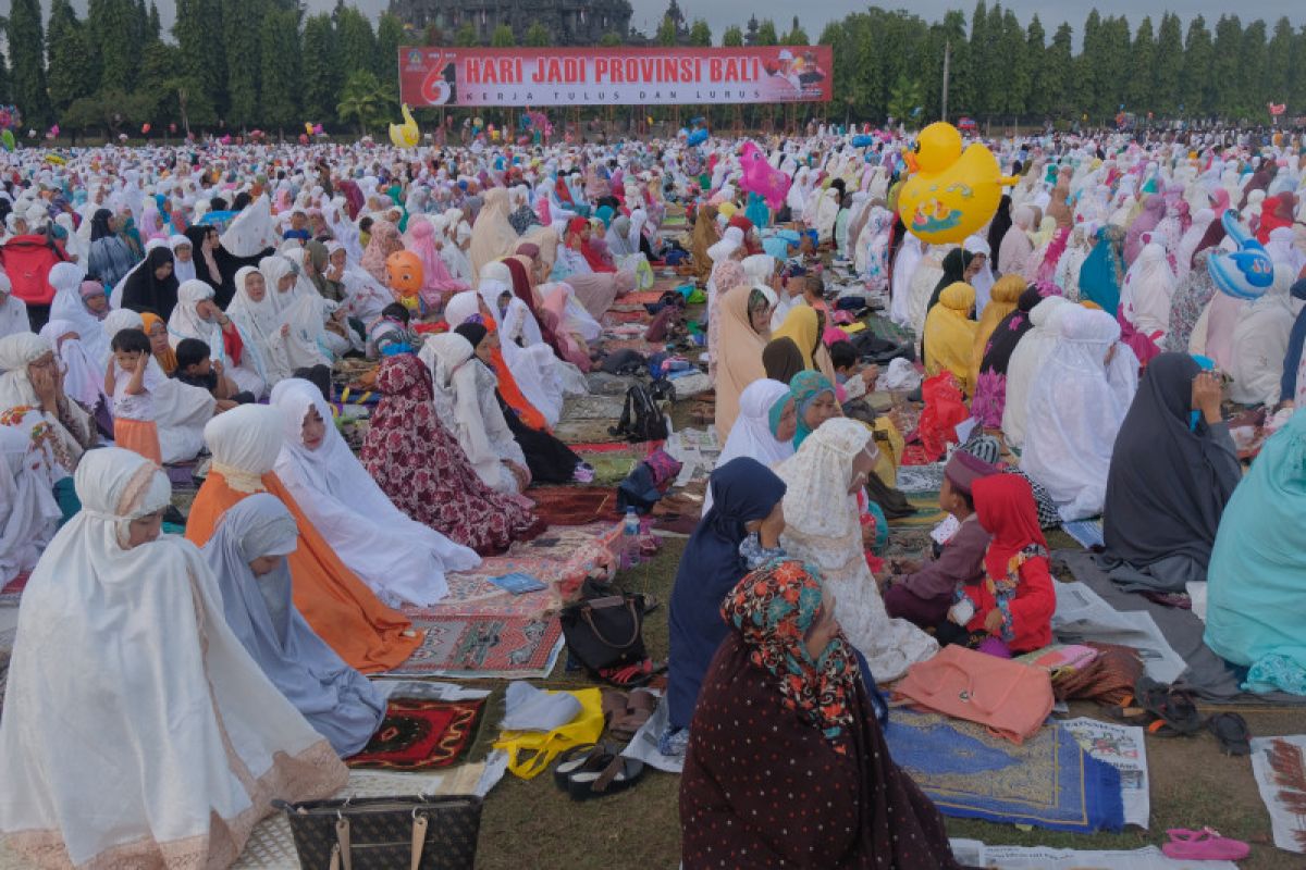 Shalat Idul Adha di Renon-Bali diikuti ribuan jamaah