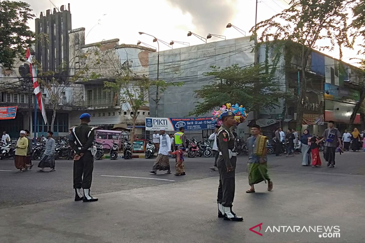 Ratusan personel amankan shalat Id di Pamekasan