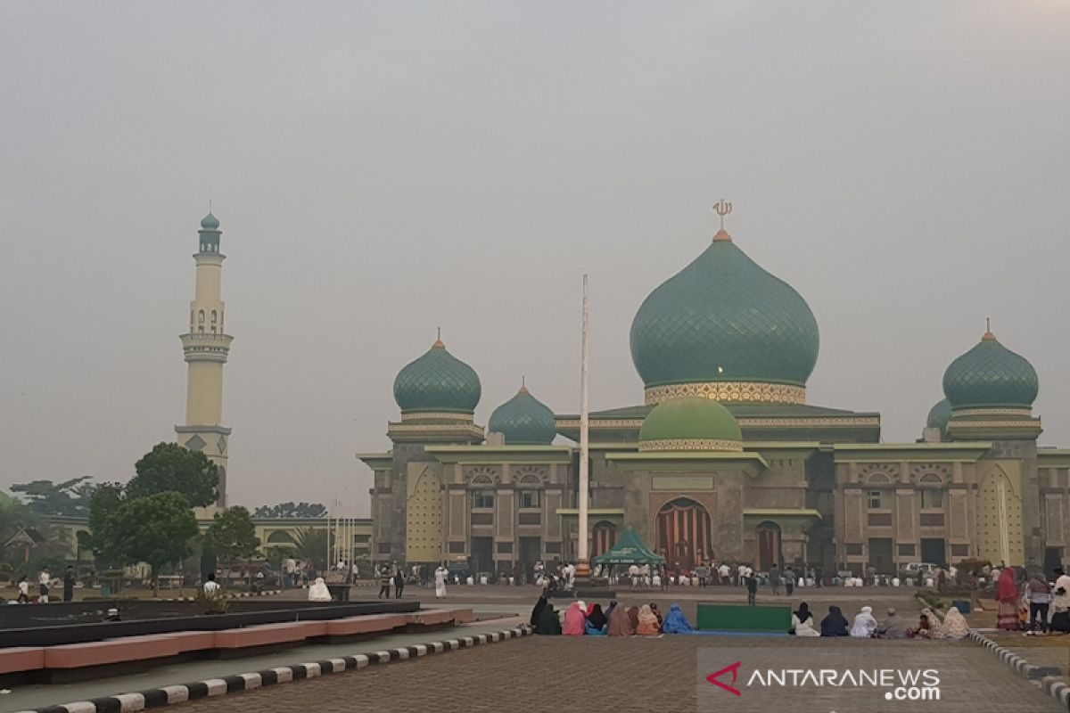 Kota Pekanbaru berselimut asap Karhutla pada perayaan Idul Adha