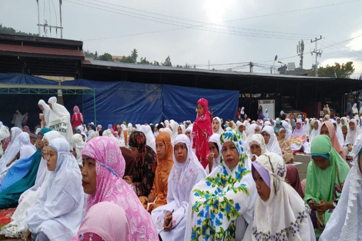 Penyembelihan 400 ekor sapi-kambing  warnai Idul Adha di Jayapura