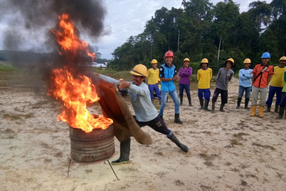 Perusahaan perkebunan sawit galang masyarakat siaga hadapi Karhutla