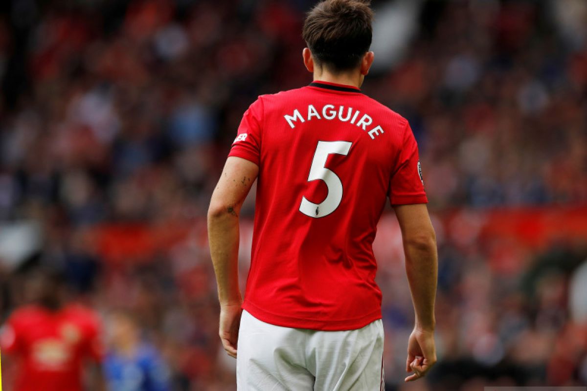 Demi MU, Maguire tolak Rp4,8 miliar/minggu dari City