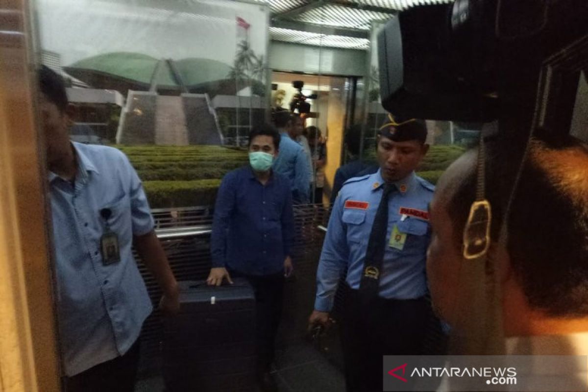 KPK geledah rumah hingga money changer milik Nyoman Dhamantra