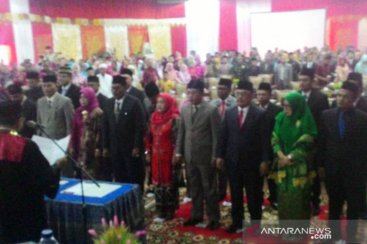 Wali Kota minta mantan anggota DPRD tetap membangun daerah