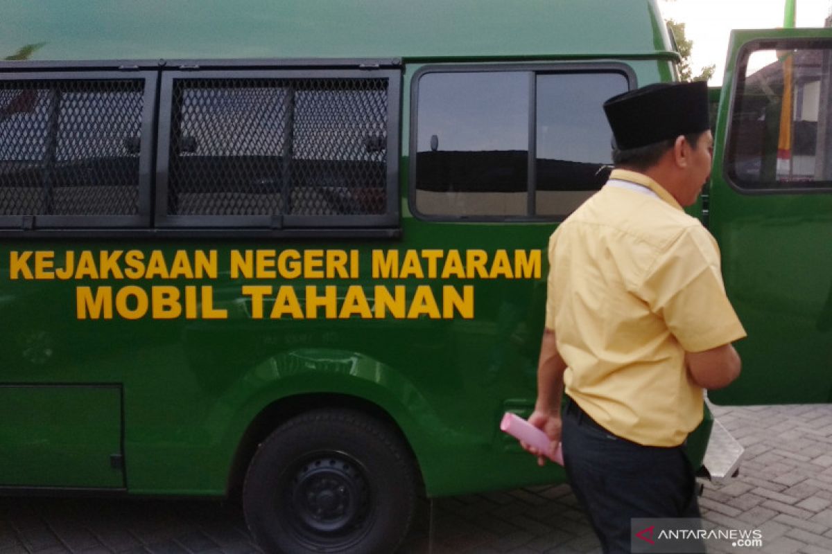 Kejari Mataram tahan tersangka dana CSR PDAM