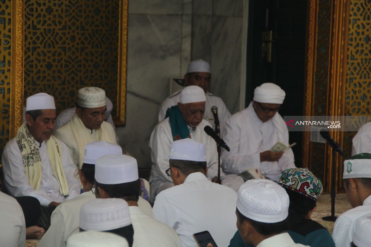 Ulama di Kalimantan Selatan sementara liburkan kegiatan pengajian