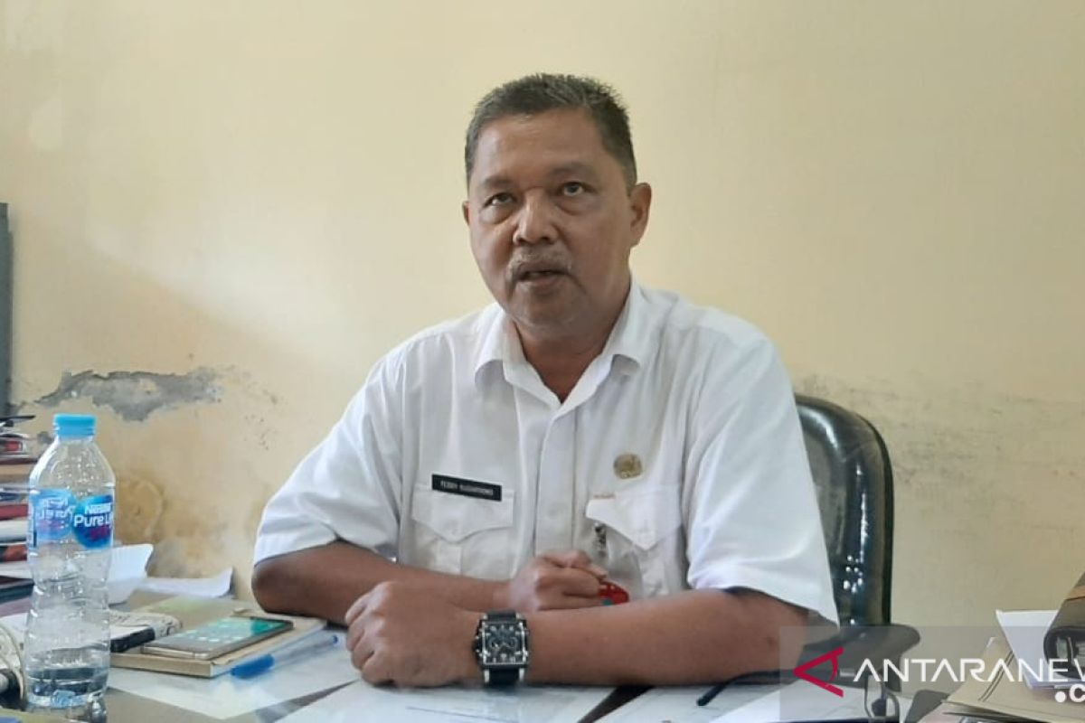 Ketua PHBN HUT RI  Kabupaten Bangka serahkan kegiatan pawai ke Dikbud